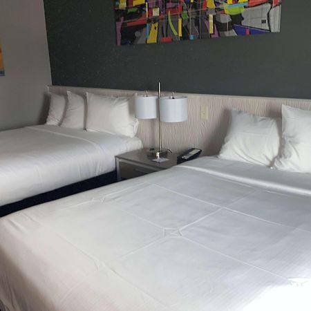 Baymont By Wyndham Madison Hotel Eksteriør billede