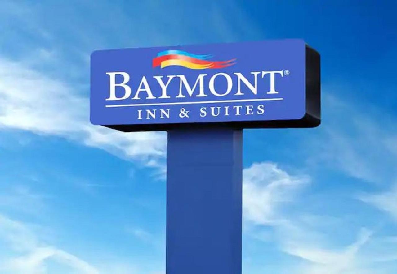 Baymont By Wyndham Madison Hotel Eksteriør billede