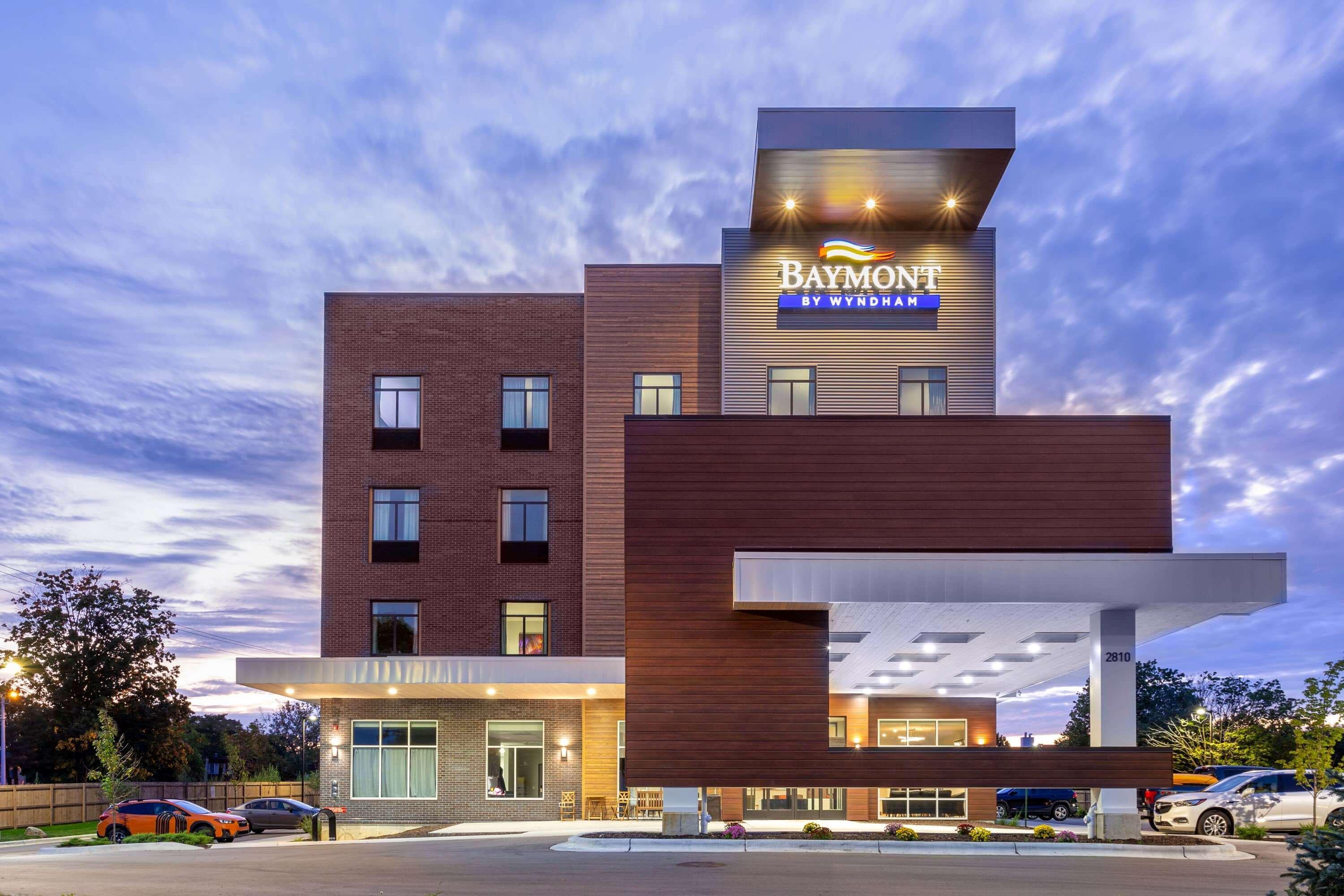 Baymont By Wyndham Madison Hotel Eksteriør billede