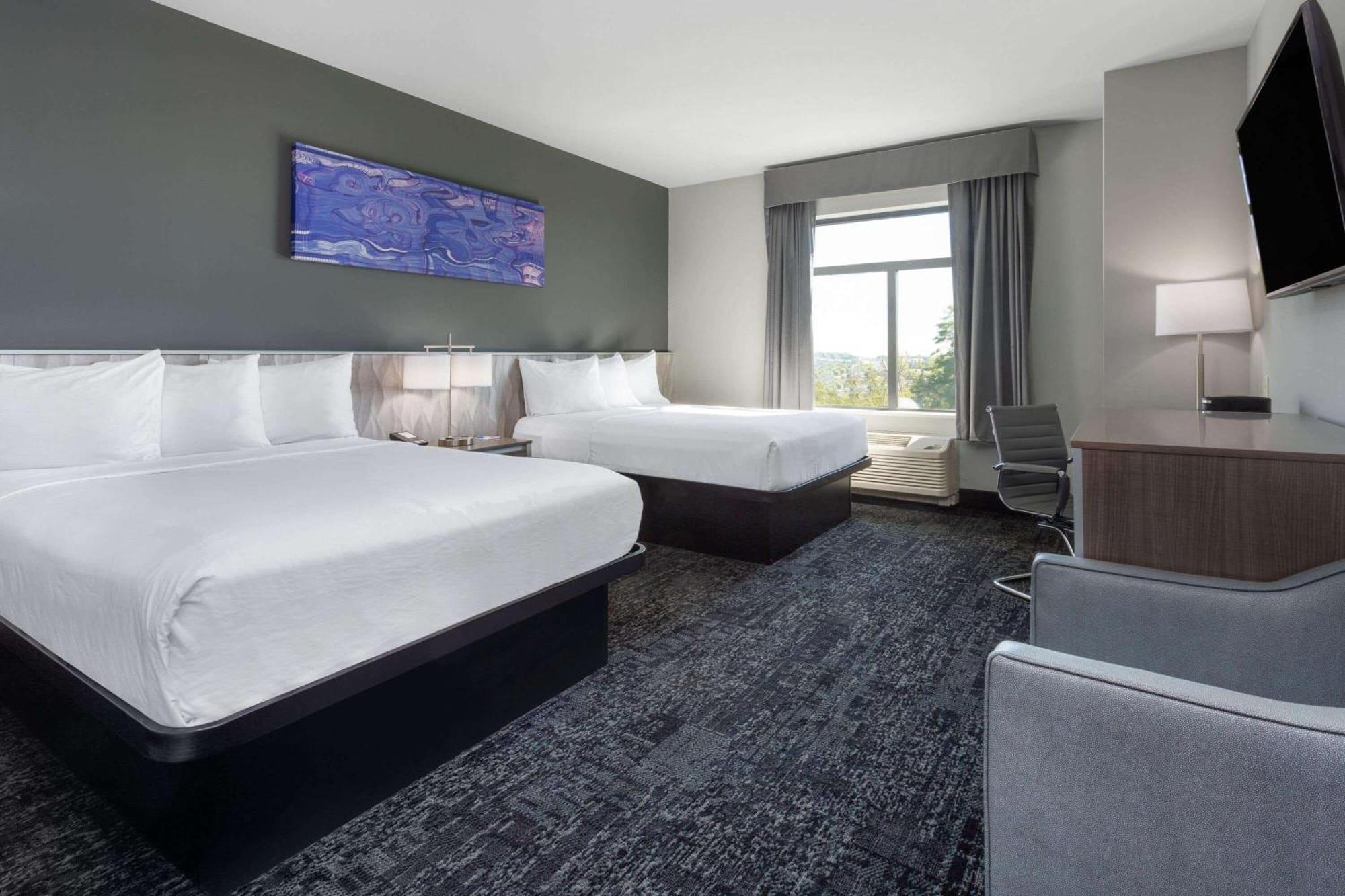 Baymont By Wyndham Madison Hotel Eksteriør billede